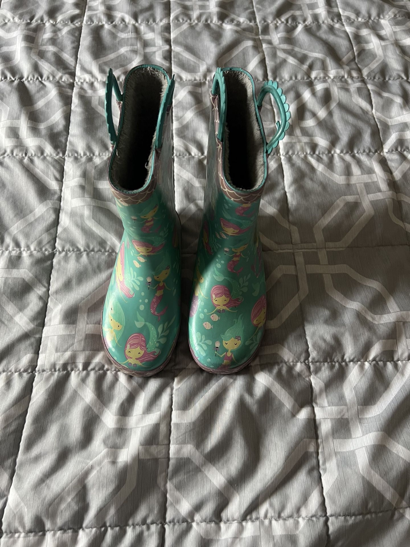 Rain Boots Size (13/1)