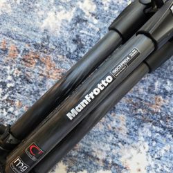 Manfrotto MT190CXPRO4 Carbon Fiber camera Tripod