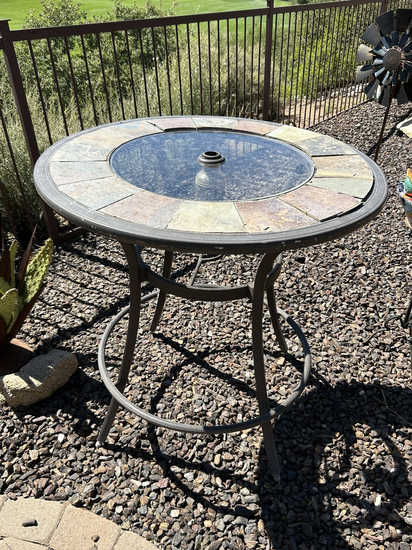40” Pub Table
