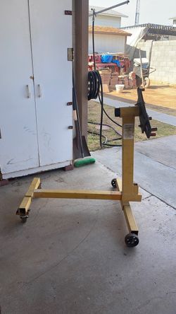 Engine stand