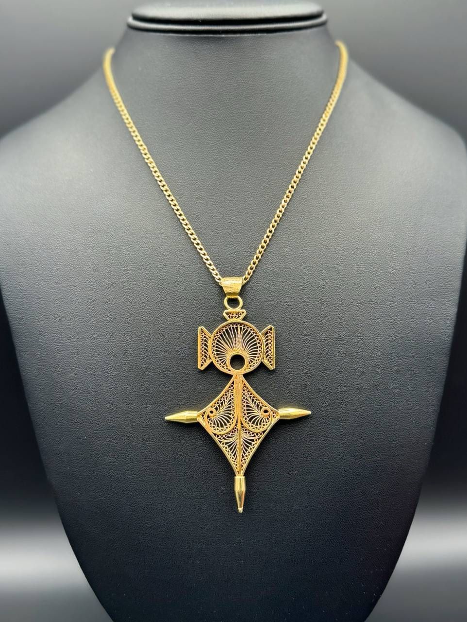 17k solid yellow gold Filigree Africa Cross Pendant & 28β curb chain 2.5mm 30.5 grams Necklace