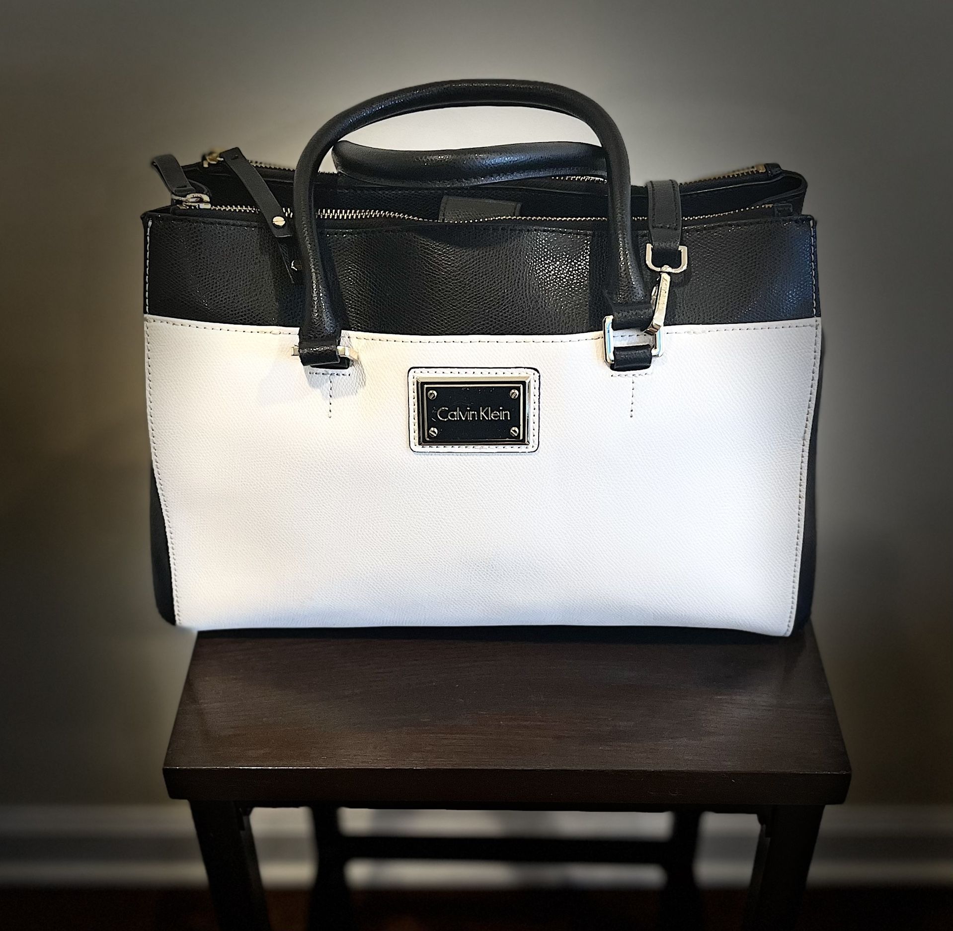 Calvin Klein Purse/Tote Bag•Black&White Faux Leather