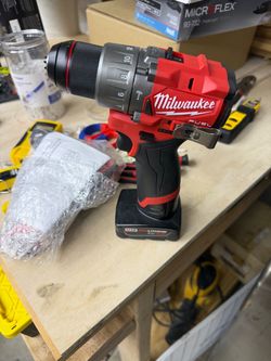 Brand new M12 1/2 hammer drill with 3.0 battery