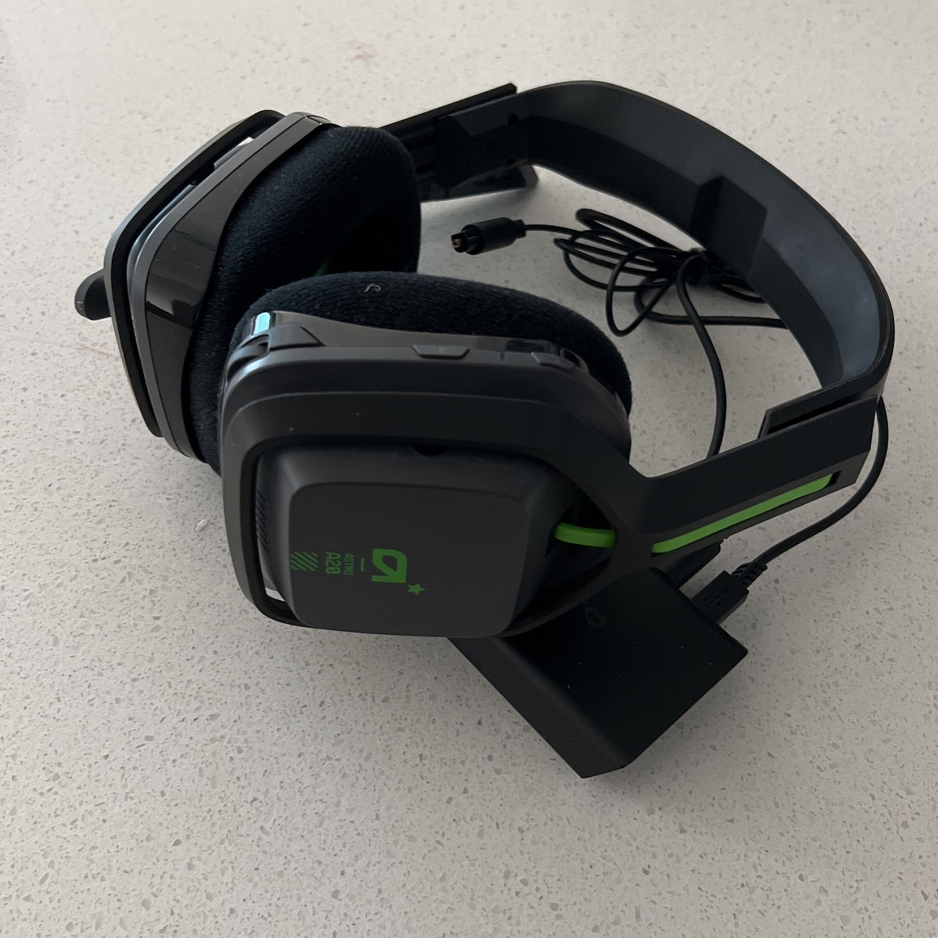 astro a20 wireless headset for Sale in Redmond, WA OfferUp