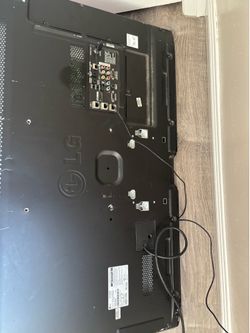 LG Flatscreen TV