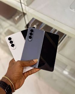 Samsung Galaxy Z Fold 4 Unlocked, FREE Smartwach/ Headphones. Pay $1 Today Rest in payments. NO CREDIT NEEDED FINANCING