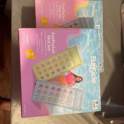 Pool Floats 
