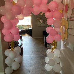 Free 19th birthday Balloon Arch!