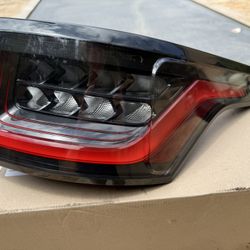Land Range Rover Sport L494 Right Tail Lamp Taillight OEM 2018-2022 SLIGHTLY USED 