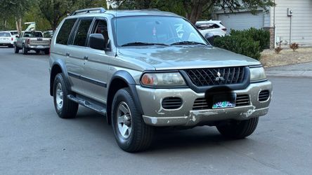 Mitsubishi montero sport Awd good tags clean title daily driver
