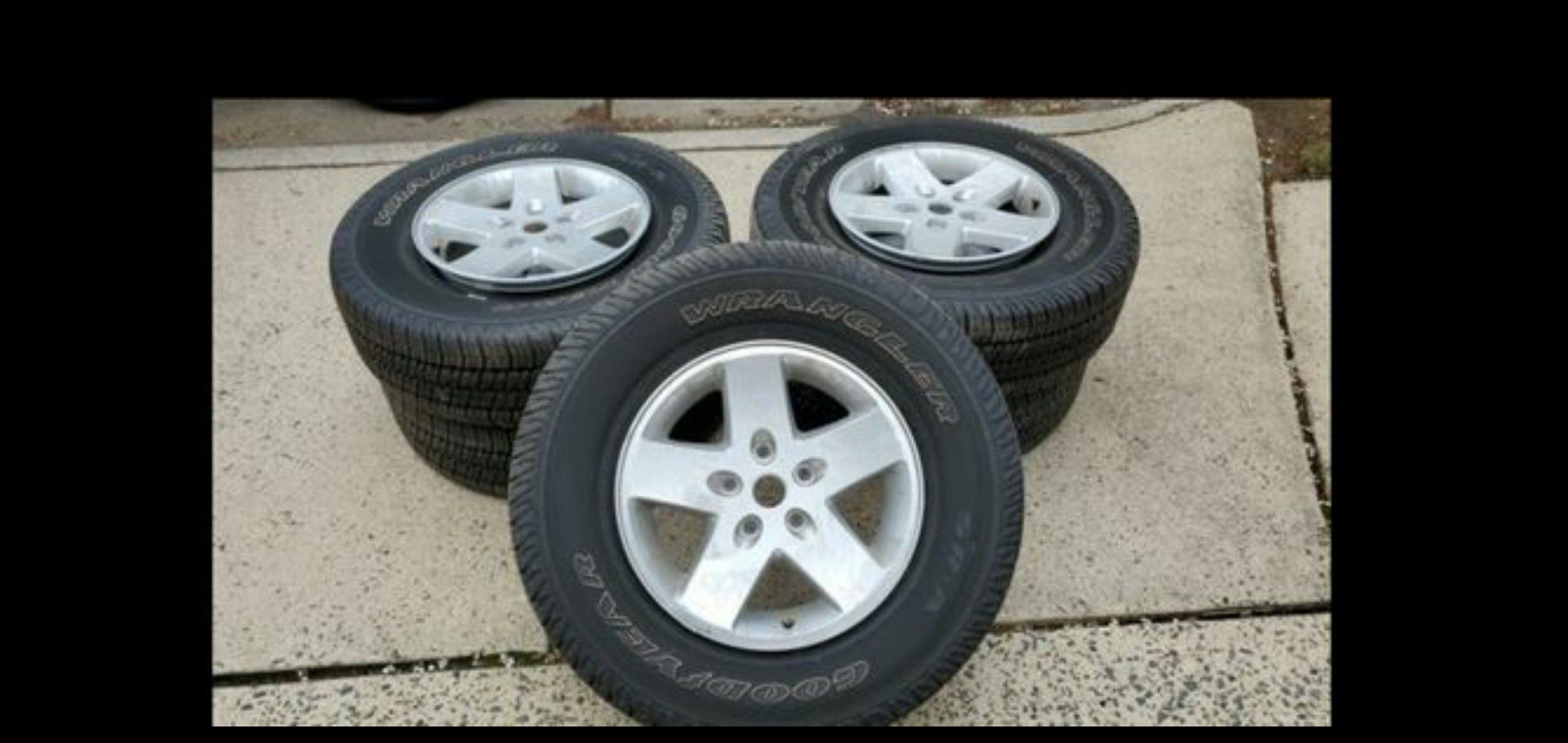 Jeep wheels and tires