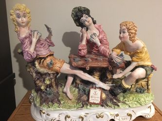 Large Capodimonte