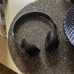 Beats Solo 4