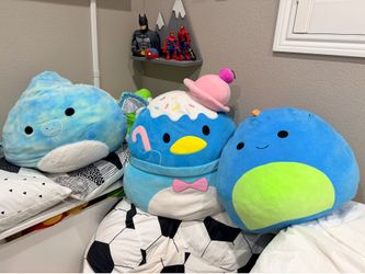 Squishmellow blue GIANT