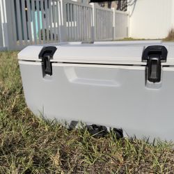 Sea-Doo LinQ 11.4 gal Cooler