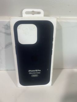 Apple iPhone 16 Pro Silicone Case with MagSafe - Black