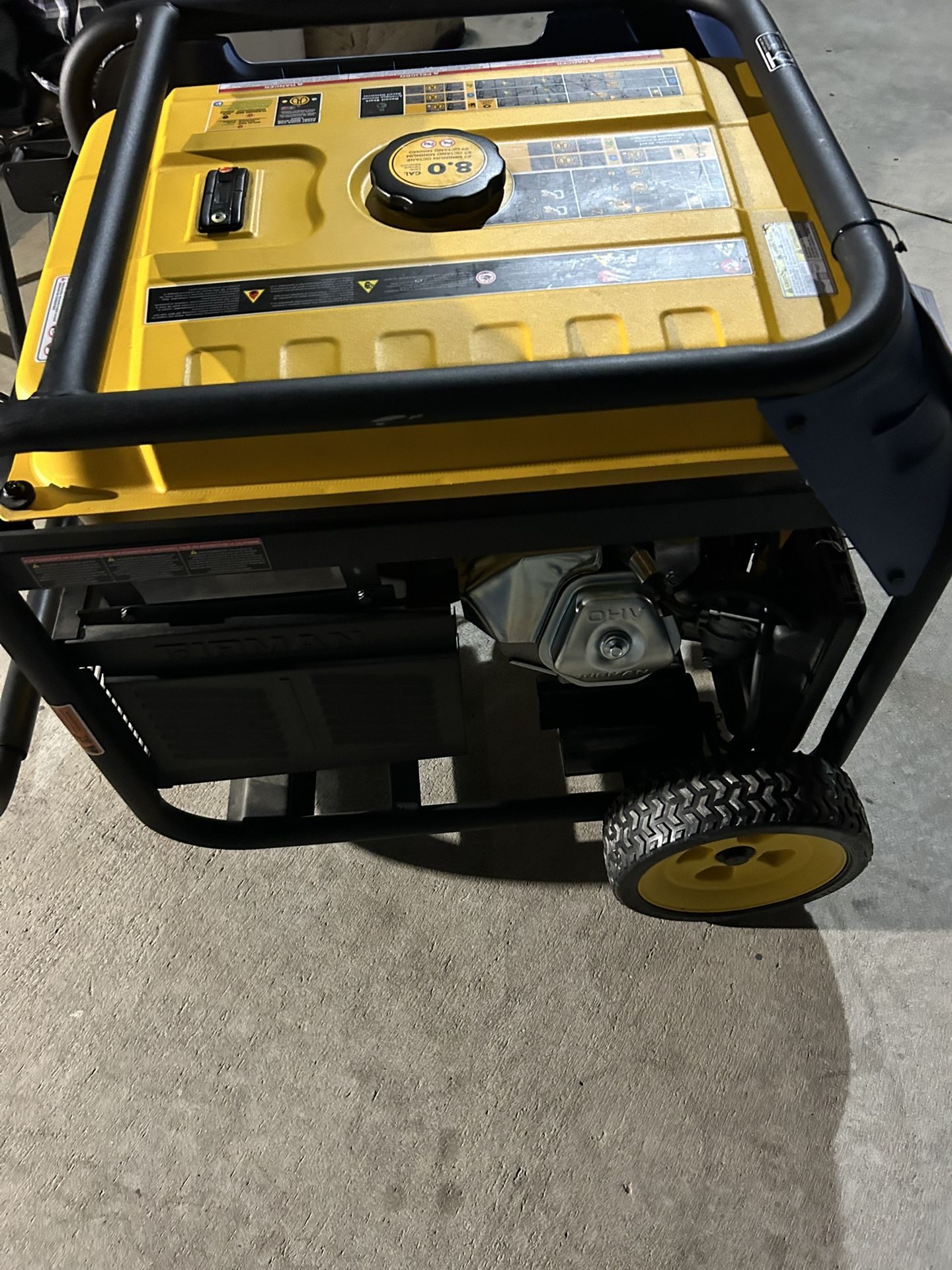 FIRMAN T08071 tri fuel 9.400Watt Portable generator ability to run off of gasoline, propane, or natural gas with an electric starter