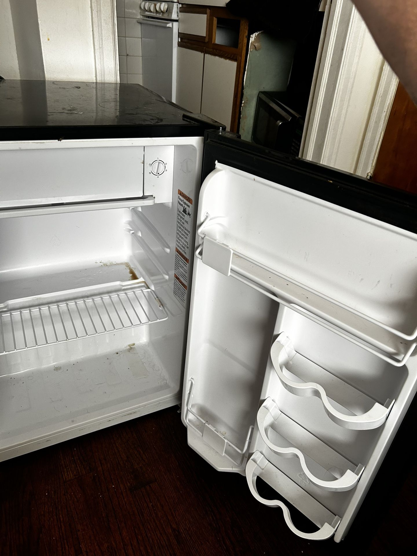 Haier Mini Fridge