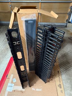 Panduit wmpv45e netrunner vertical cable runner