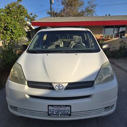 2004 Toyota Sienna