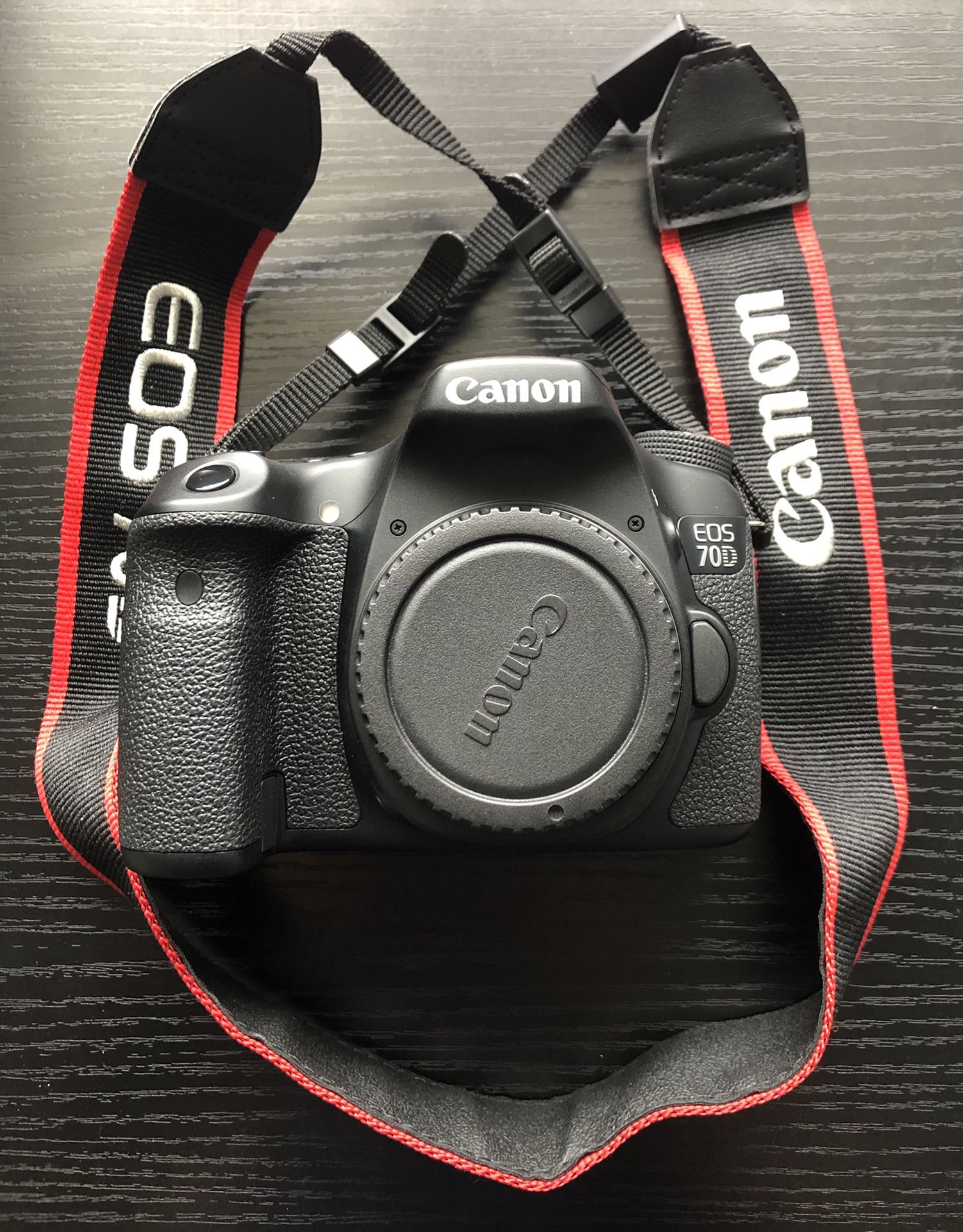 Canon EOS 70D Digital SLR Camera Full Kit