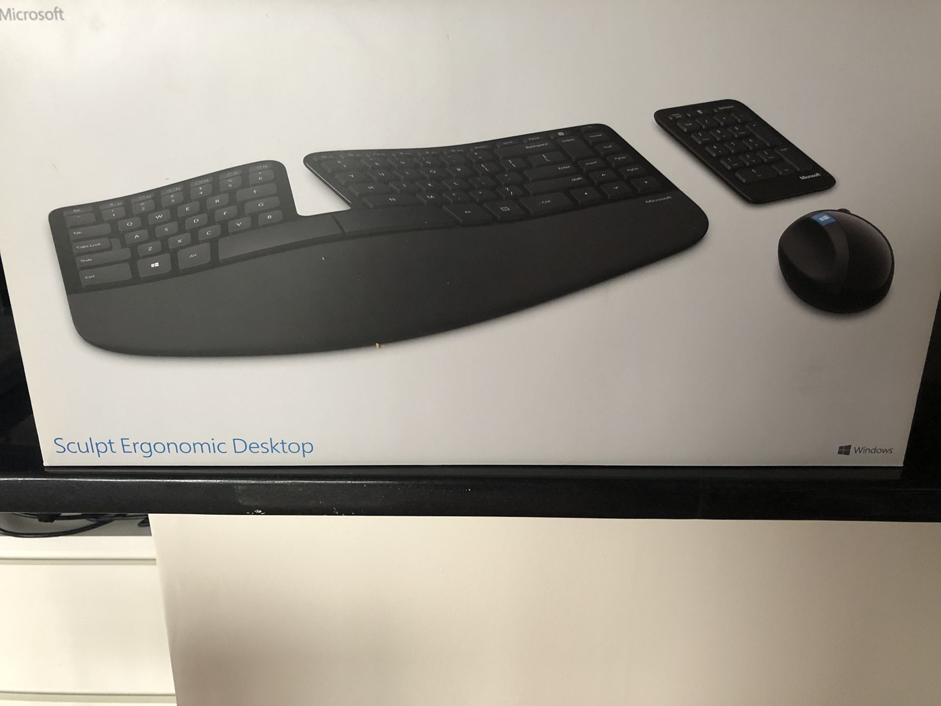 Brand new Microsoft sculpt ergonomic desktop wireless keyboard and mouse combo