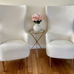 Velvet accent chairs