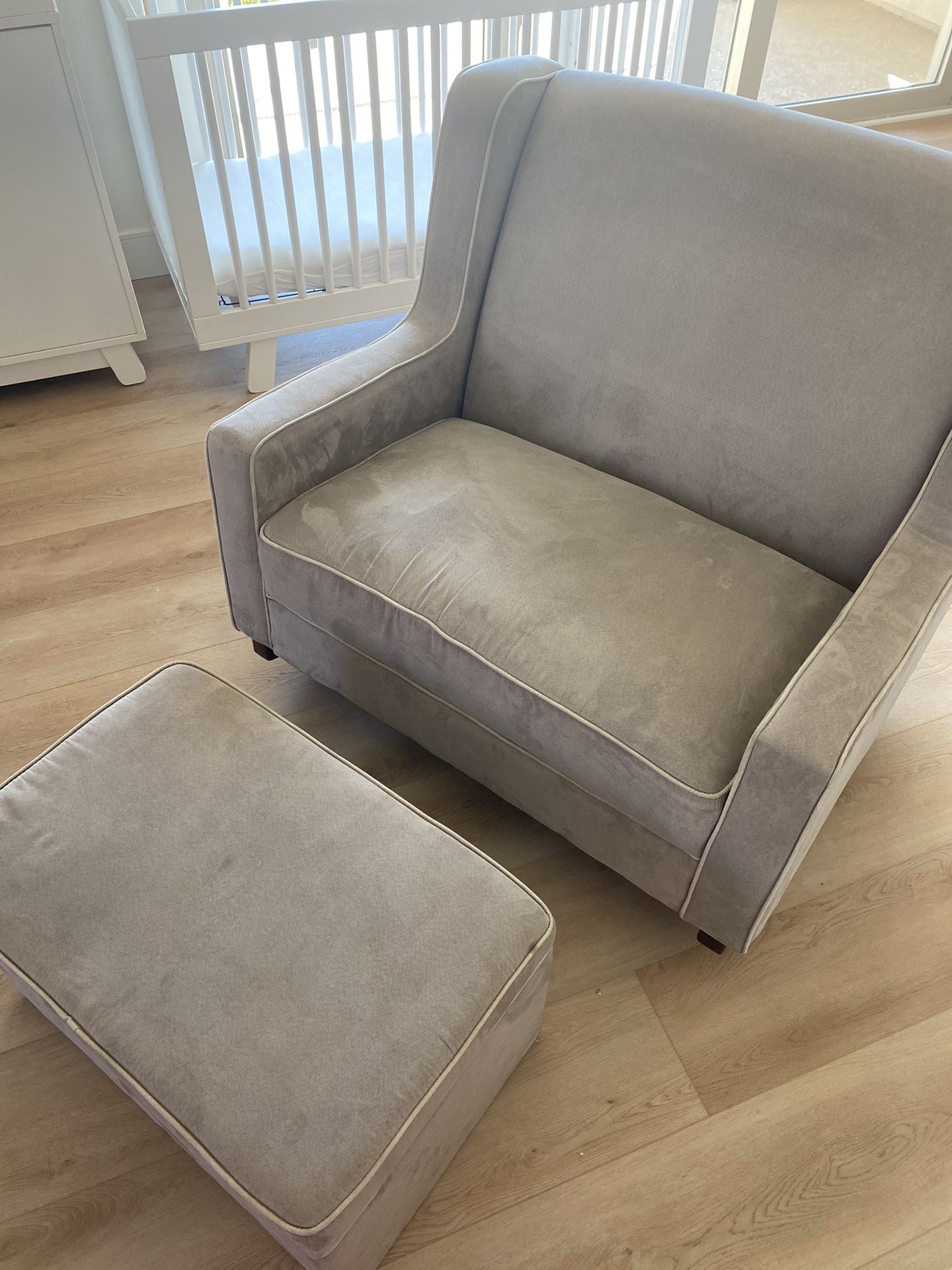 Oversized Baby Relax Nursery Double Rocking Chair + Storage Ottoman