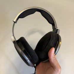 Sennheiser HD650 audiophile Headphones 