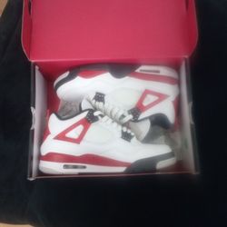 Air Jordan 4 Retro  