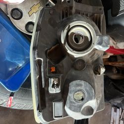 Headlight Ford Econoline 2008-2014