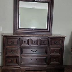 Queen Bedroom set