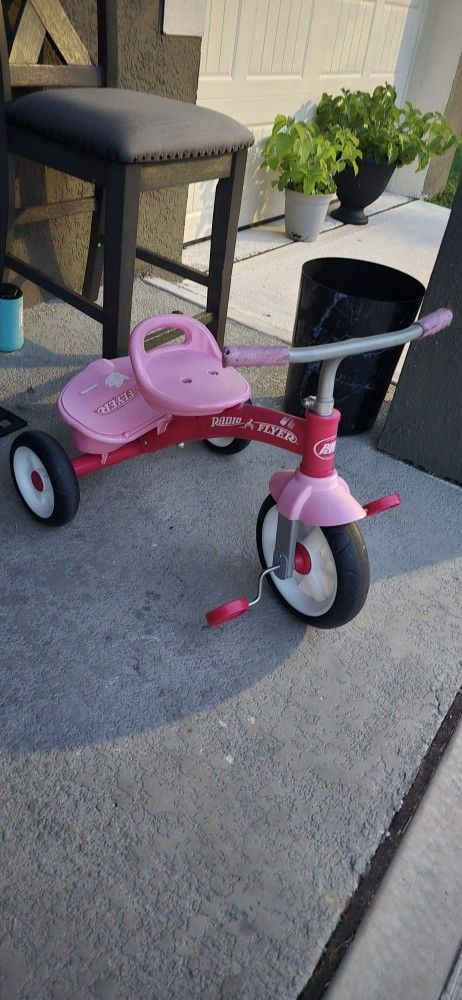PINK RADIO FLYER TRIKE