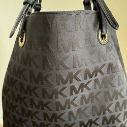 Micheal Kors Large Bag