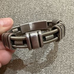 Men’s Industrial-Style Steel Cable Bracelet – Clasp Closure