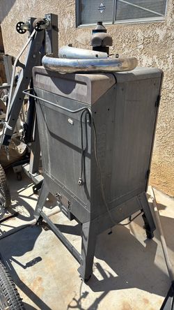 Pit boss smoker
