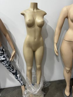 Female mannequin