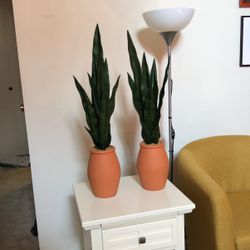 Fake Plants In Terra Cotta Pots