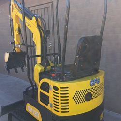 2025 Excavator QH12R