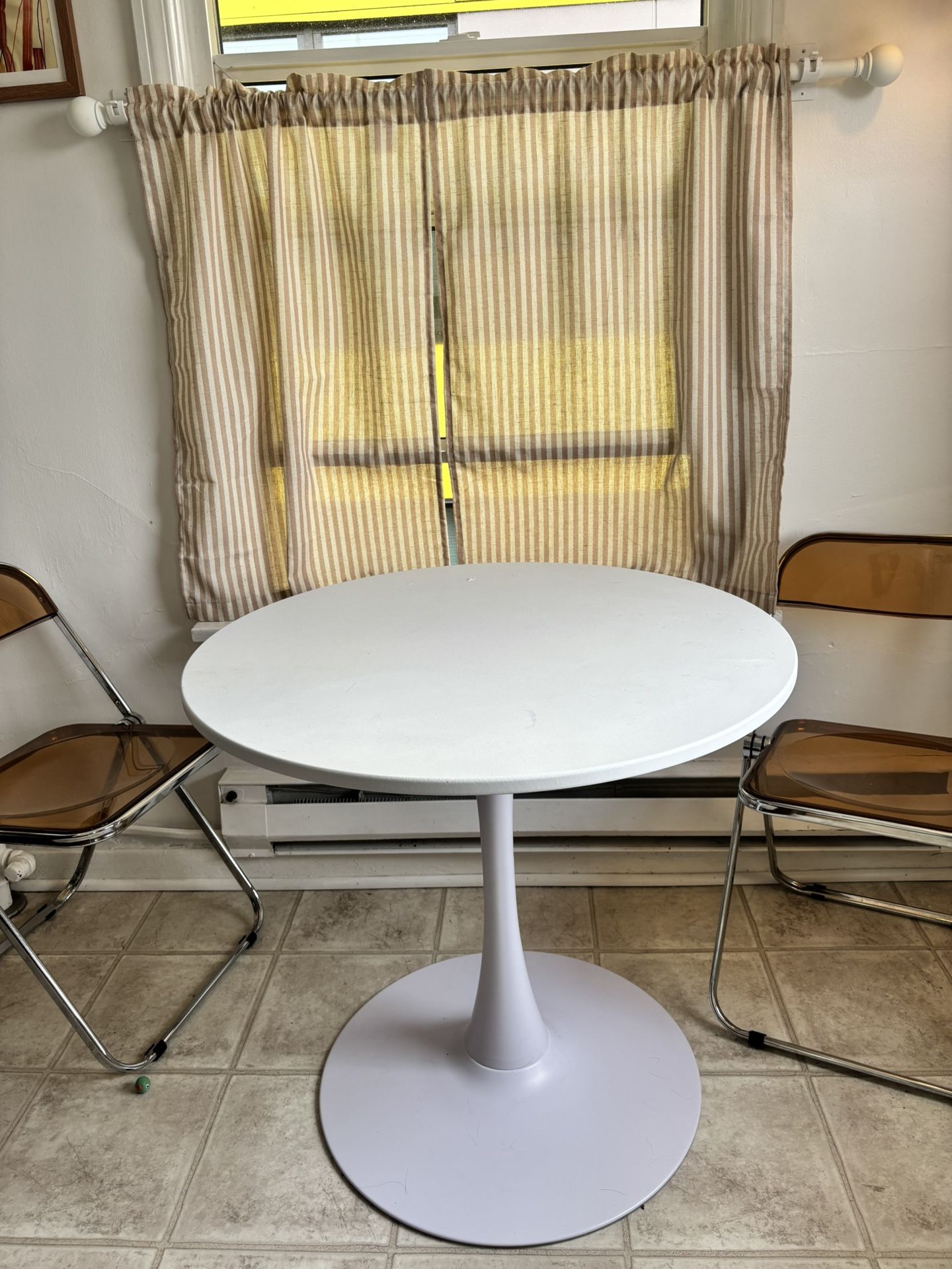 White Tulip Dining Table Free