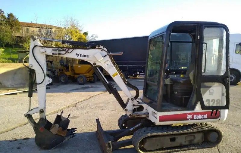 Bobcat 328