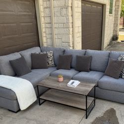 *FREE DELIVERY* Living Spaces Sectional