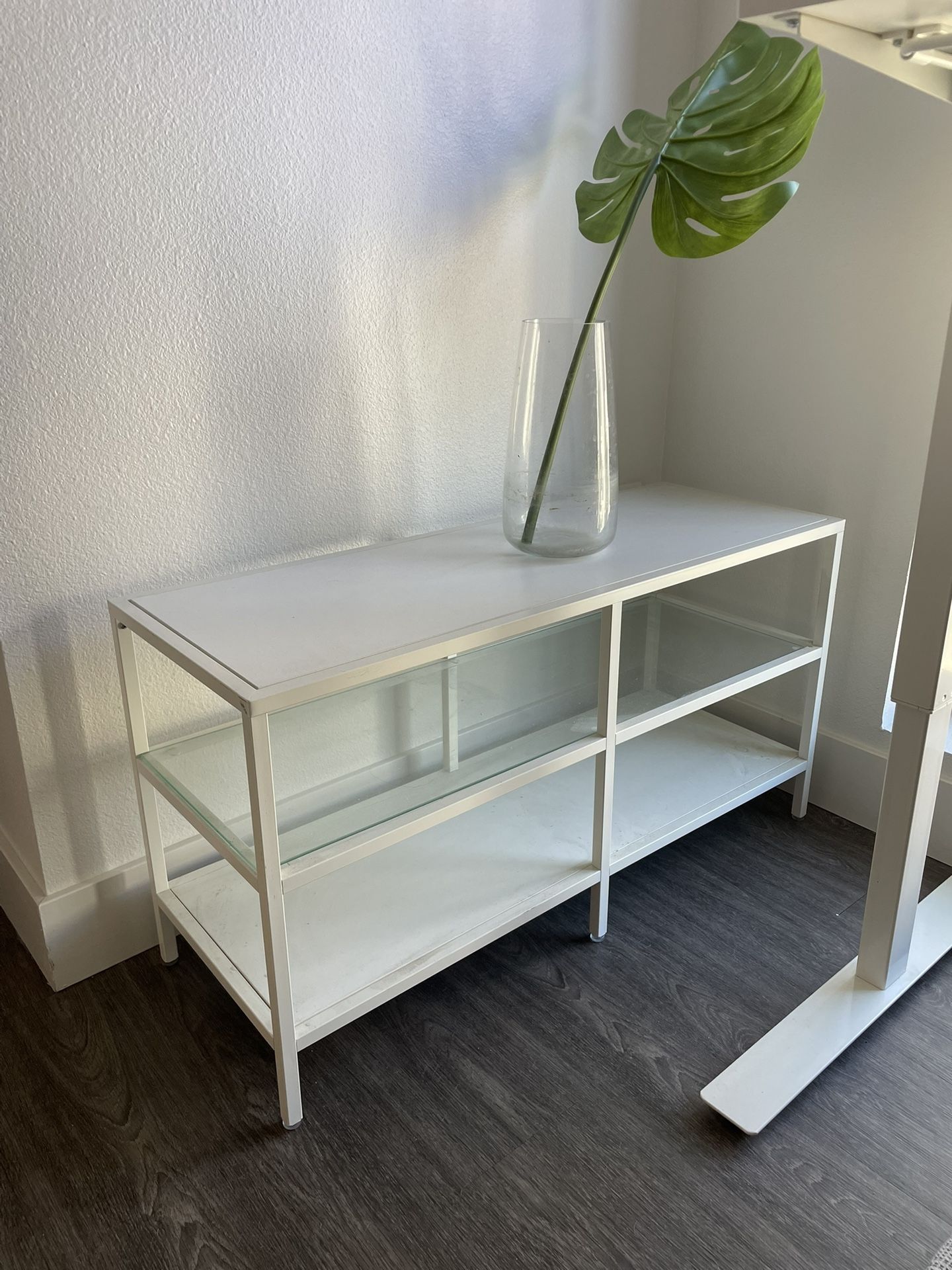 WHITE IKEA VITTSJÖ TV STAND