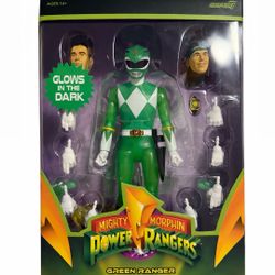 Super 7 Green Power Ranger Ultimate Glow In The Dark Figure 