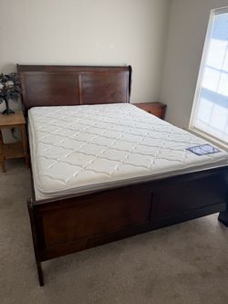 Queen bedroom set