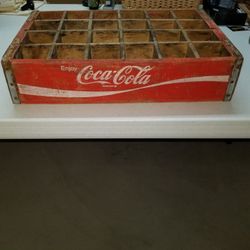 Coca Cola 24 Bottle Antique Wooden Carrying Case. 