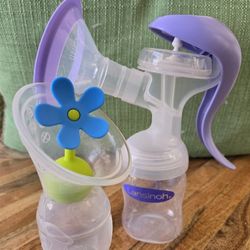 Lansinoh Hand Pump with Haaka Breast Pump 