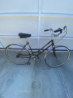 Mid 1960’s schwinn suburban bicycle