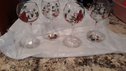 Christmas Wine Glasses