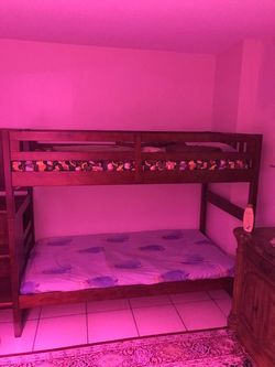 Bunk bed